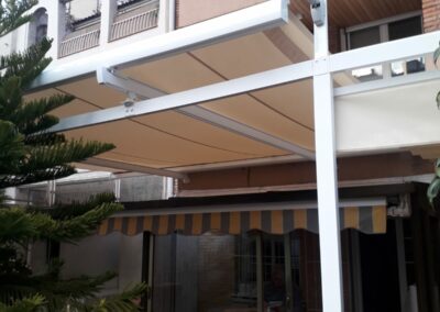 pergolas horizontales plegables para patios terrazas _4